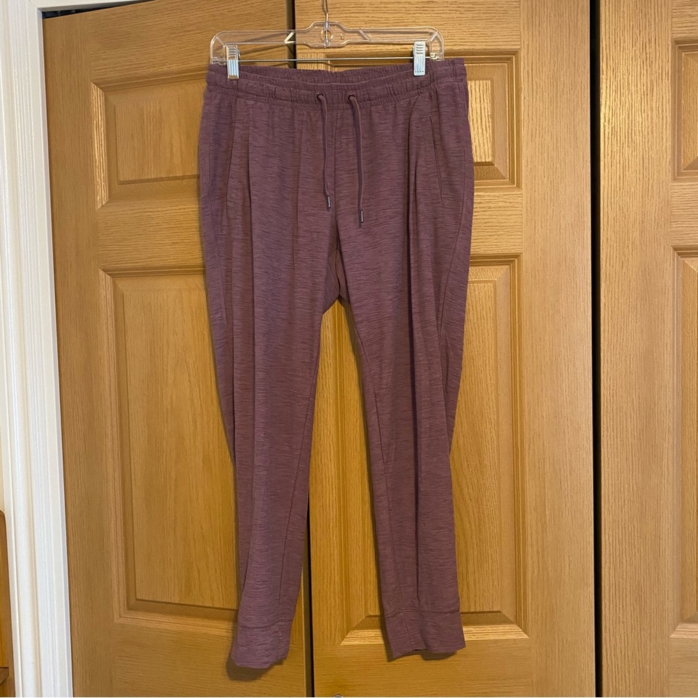 Lightweight jogging pants old navy M